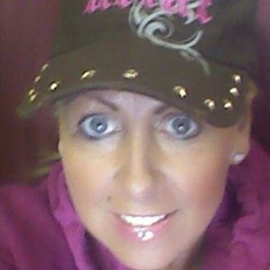 Meet your Posher, Toni