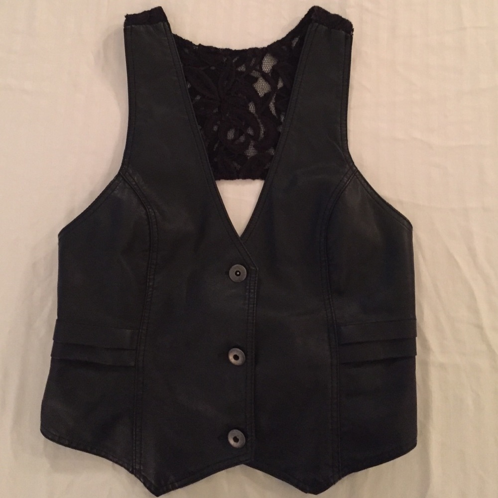 🔥BKE Edgy Faux Leather Vest!!