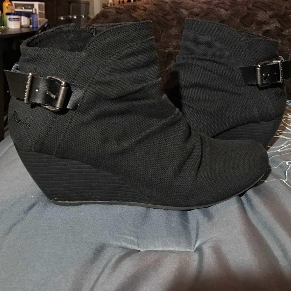 Blowfish Wedge Ankle Boots (Black)