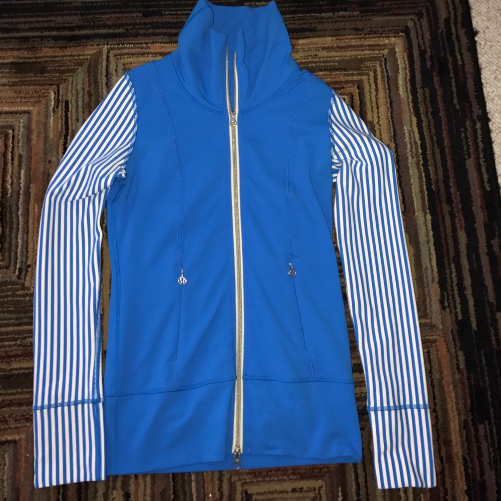 Lululemon daily yoga jacket size 4