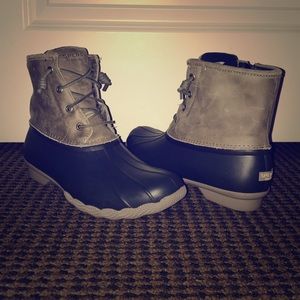 Sperry women's duck boots size 10 NWT