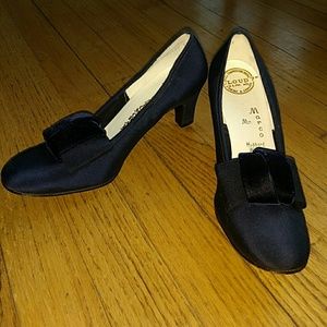 Vintage Custom Craft Navy Blue 60's pumps sz 6.5