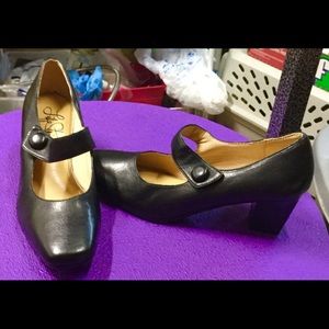 Life Stride MaryJane Pumps sz6m