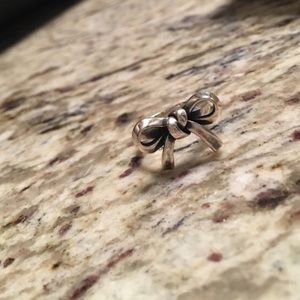 James Avery Bow Ring