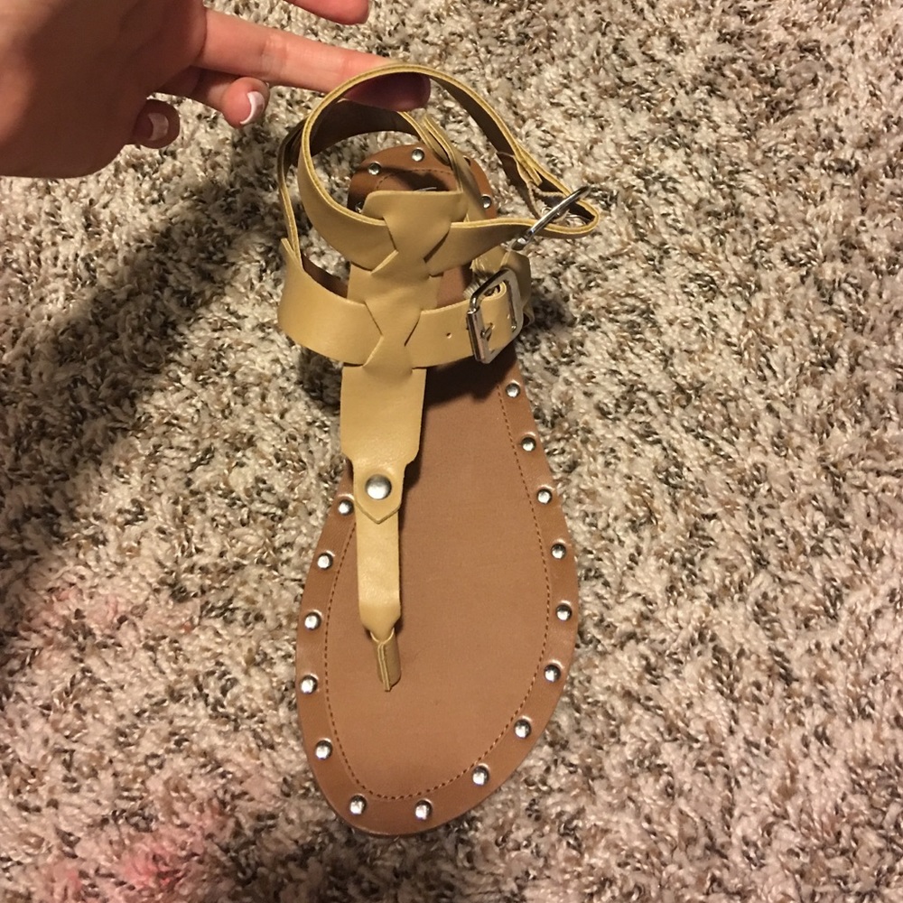 SOLD- Mossimo Sandals