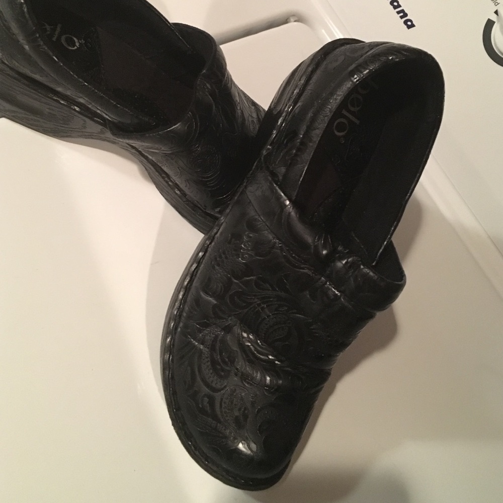clogs