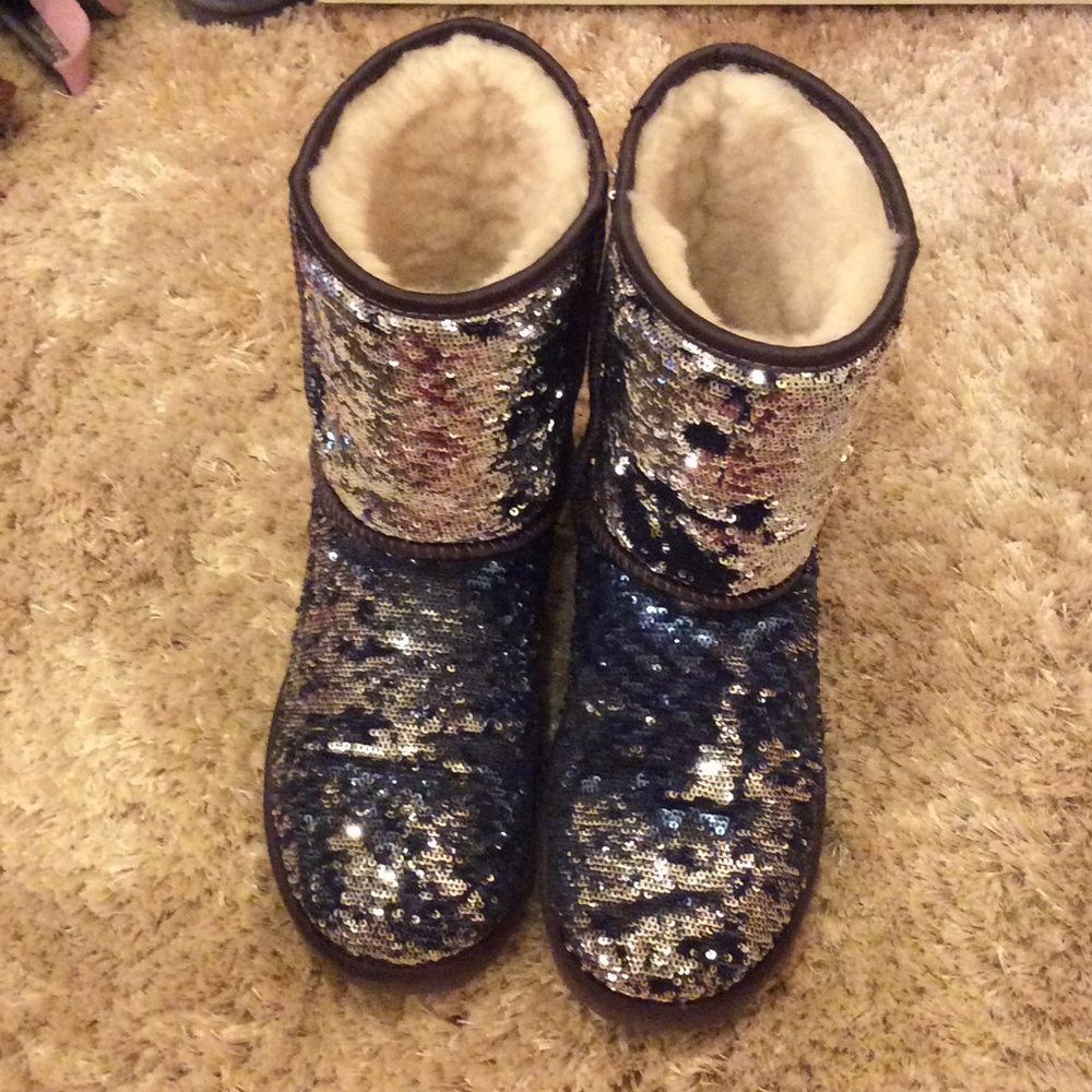 Sparkle blue and silver reversible sequence UGGs