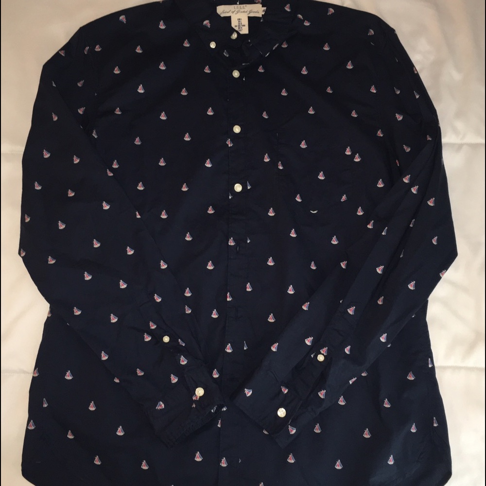 Long sleeve button up shirt ( relaxed fit )