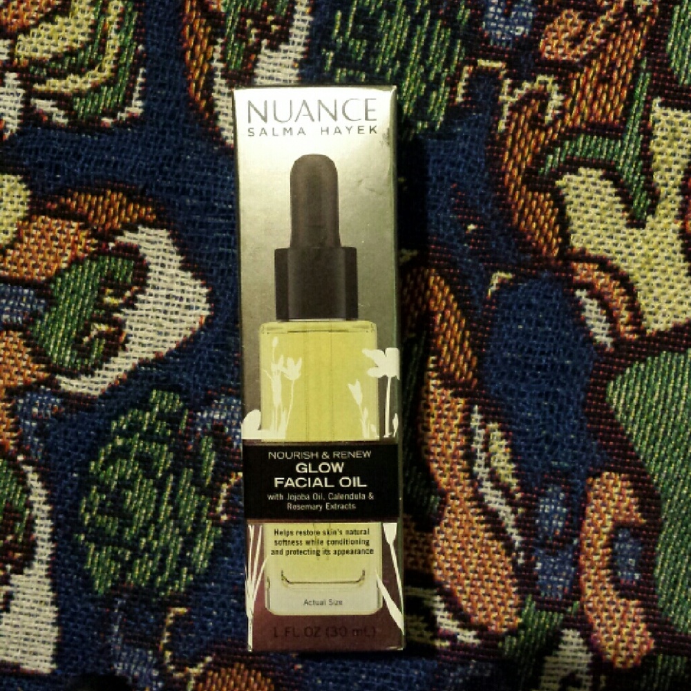Nuance facial oil