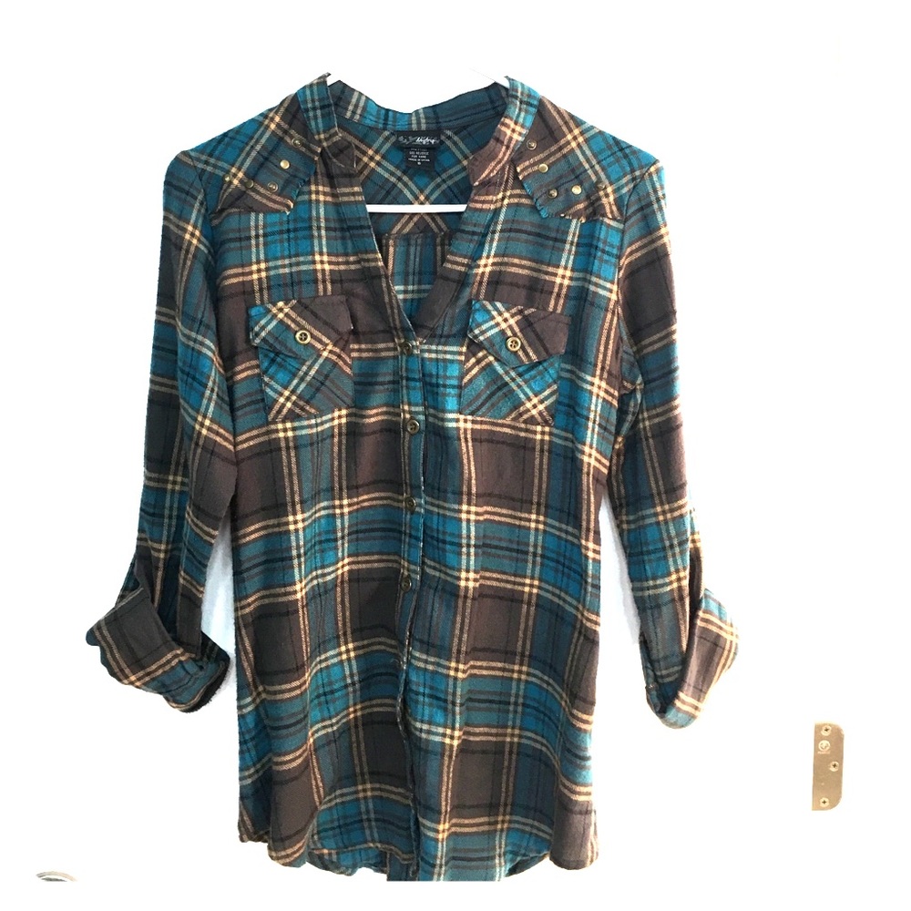 Daytrip button down