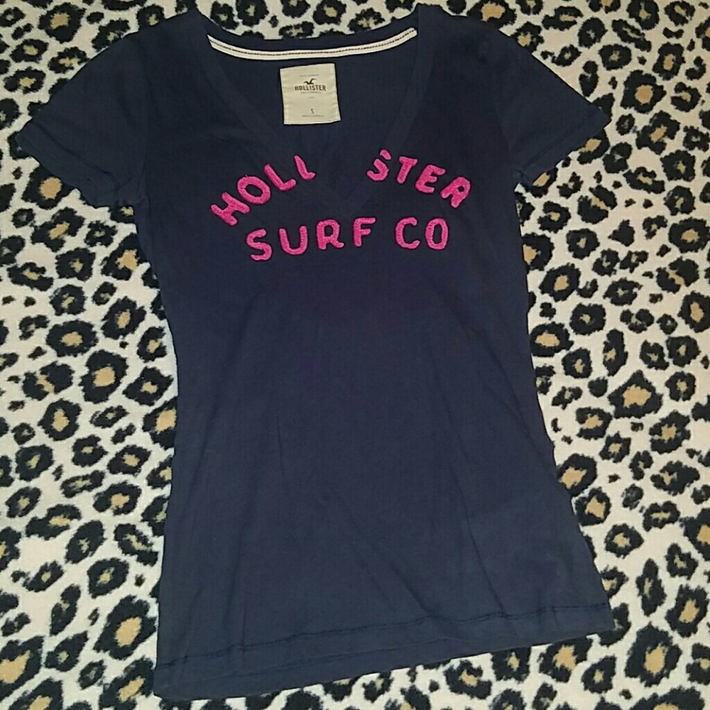 Navy v neck