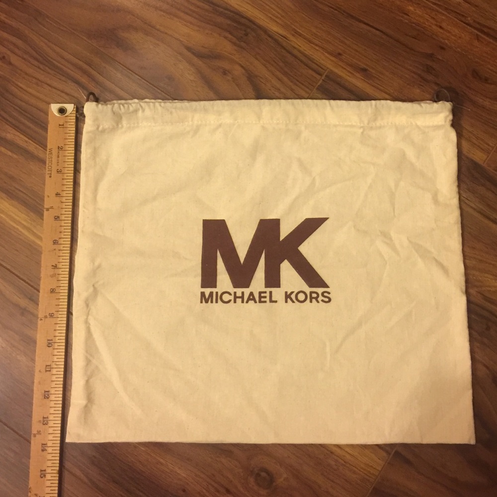 Michael Kors linen dust bag 💼