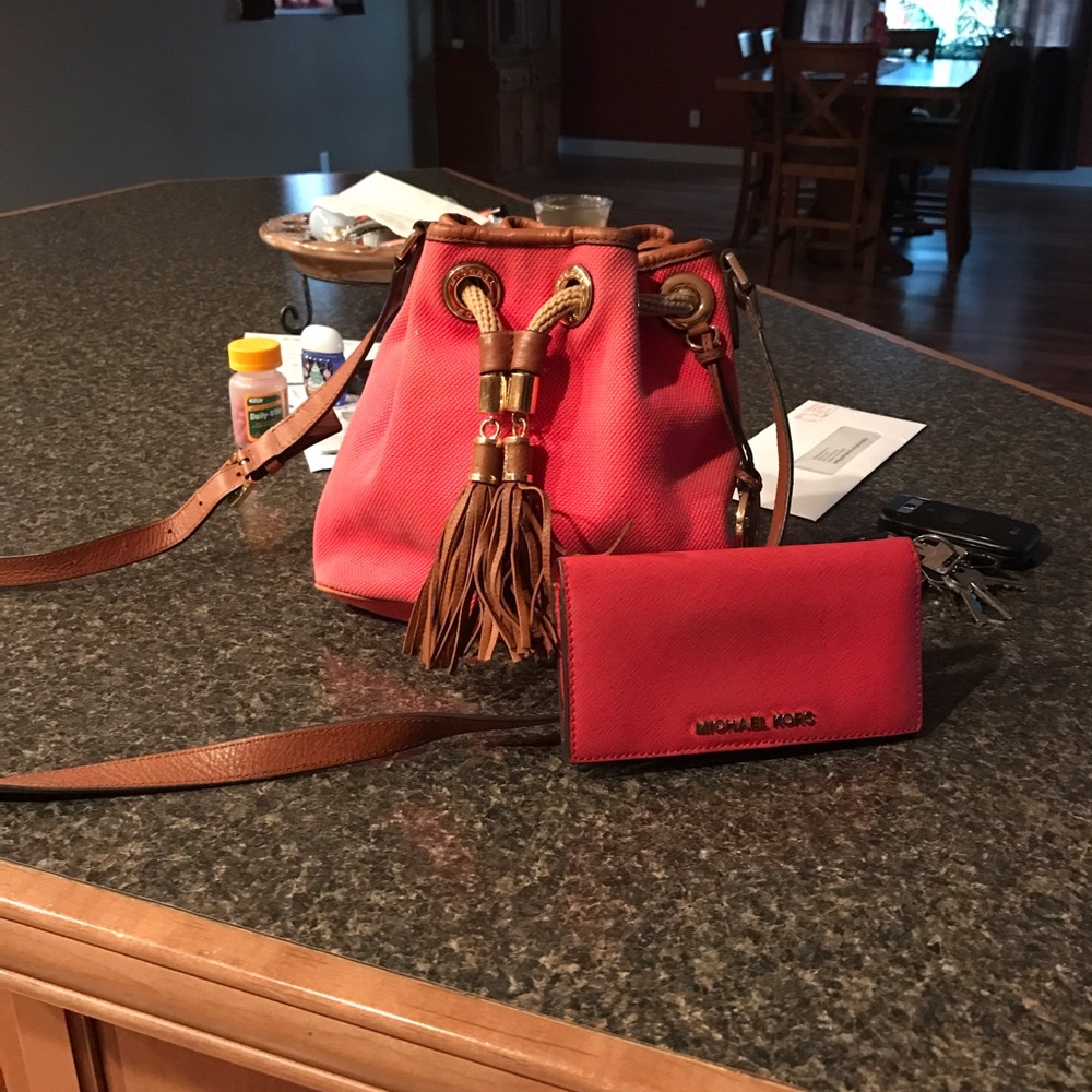 Michale Kors purse and wallet