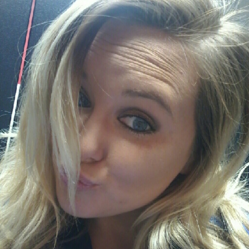 Meet your Posher, Michaela