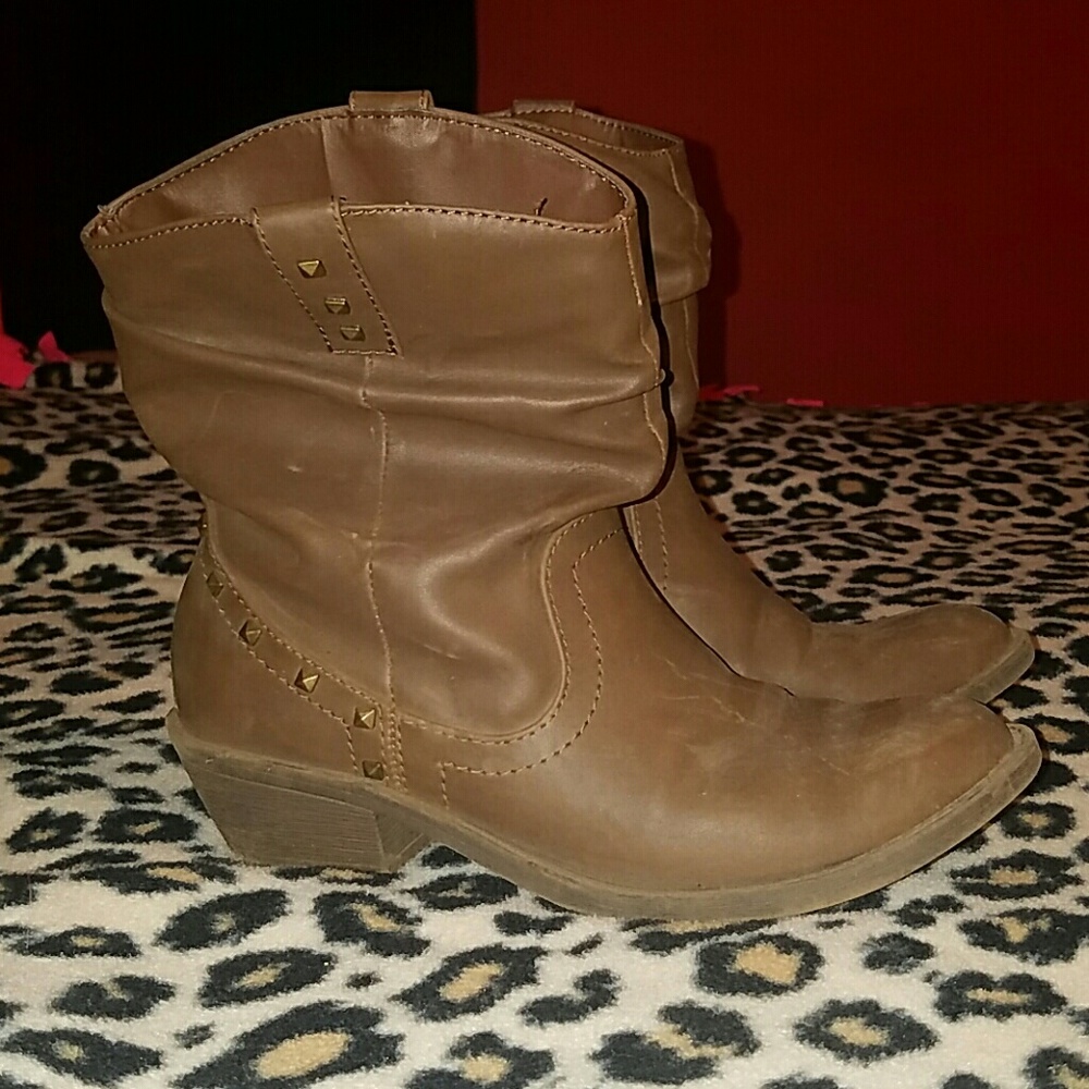Brown boots
