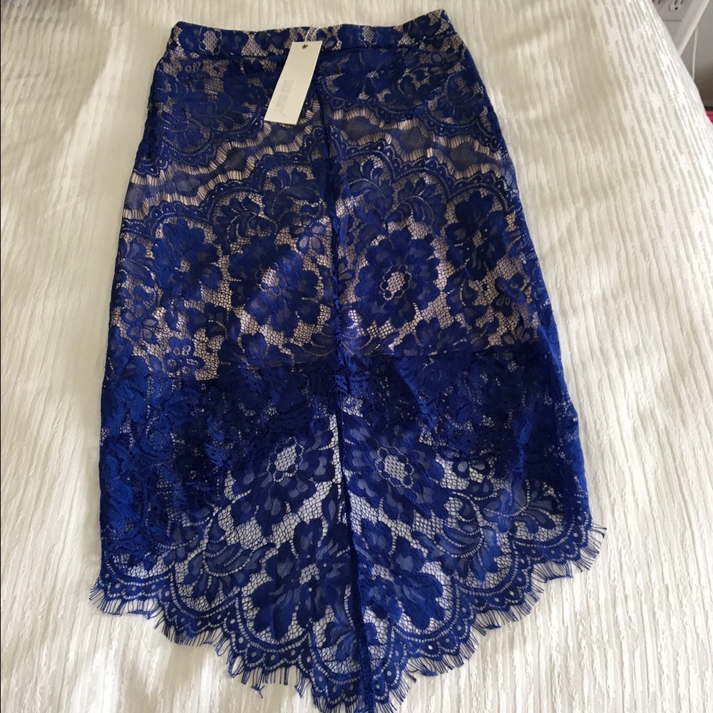 Elegant Lace High Low Skirt