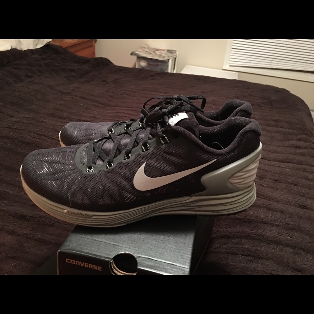 Nike women's Lunarglide 6