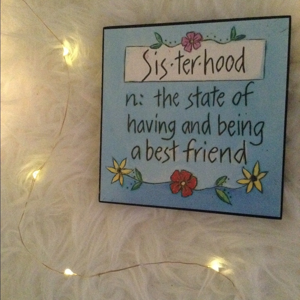 Storysquares home decor piece.