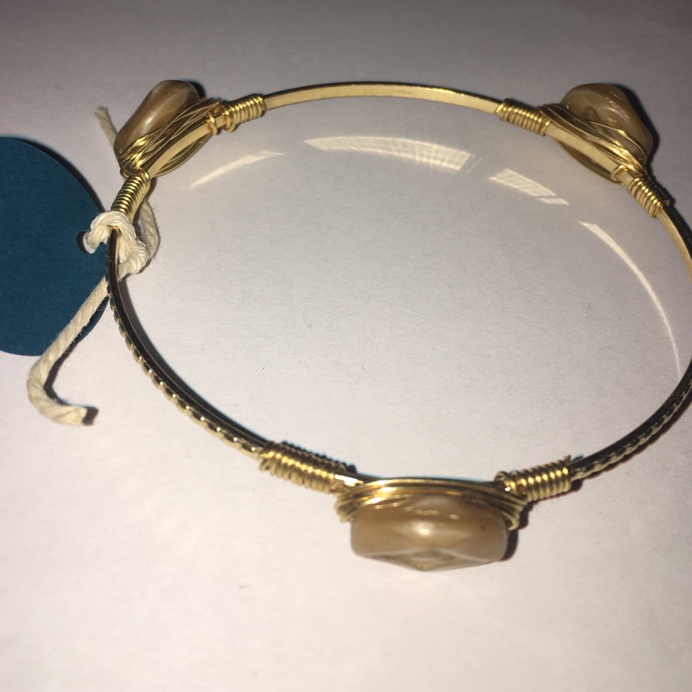 Gold bangle