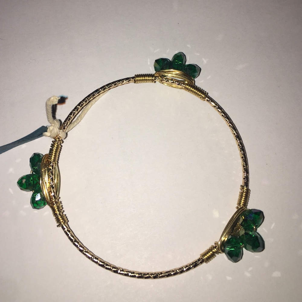 Gold bangle