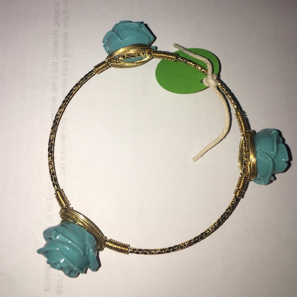 Gold bangle