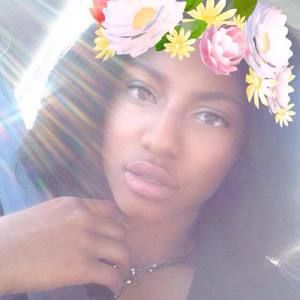 Meet your Posher, Deonna