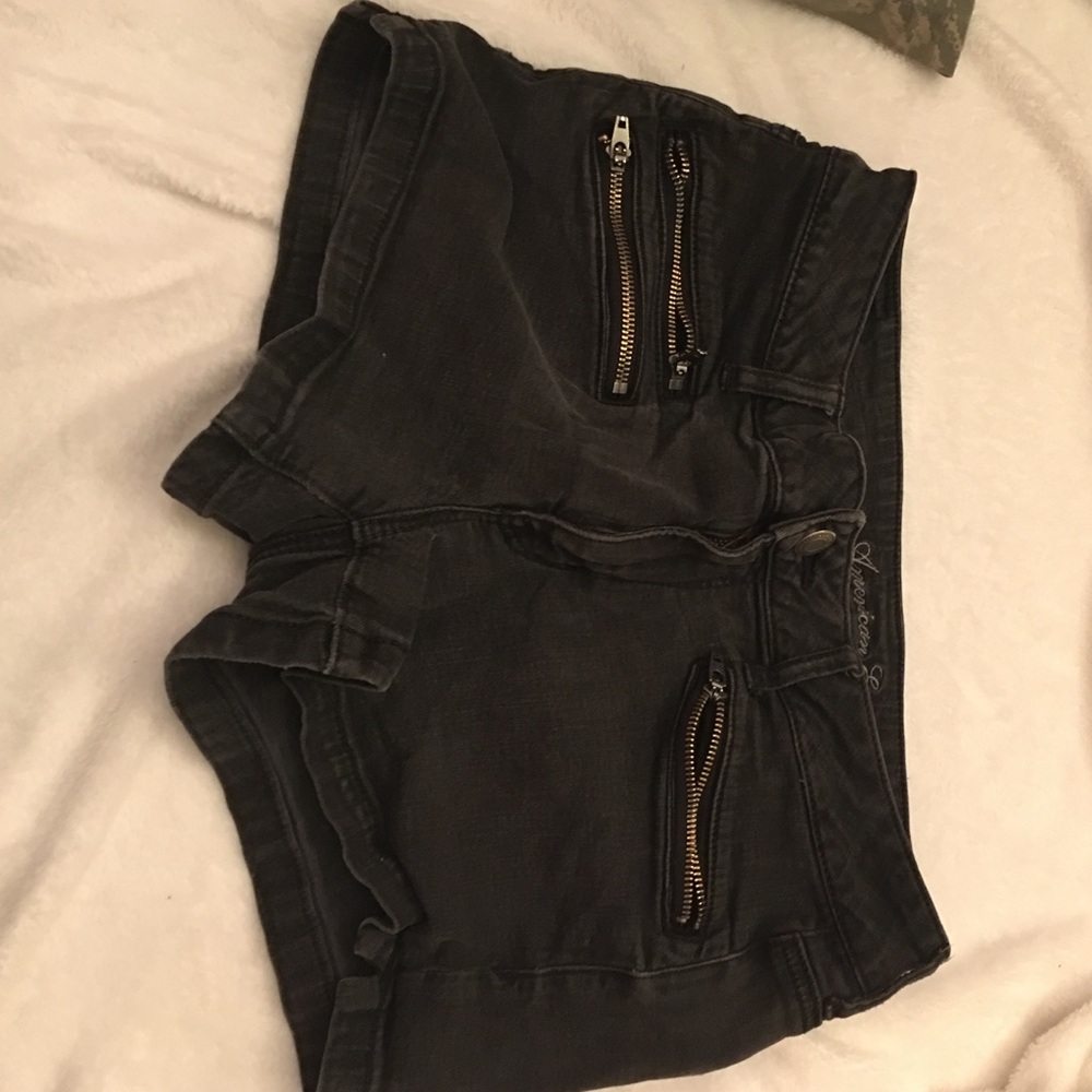 American Eagle Black shorts