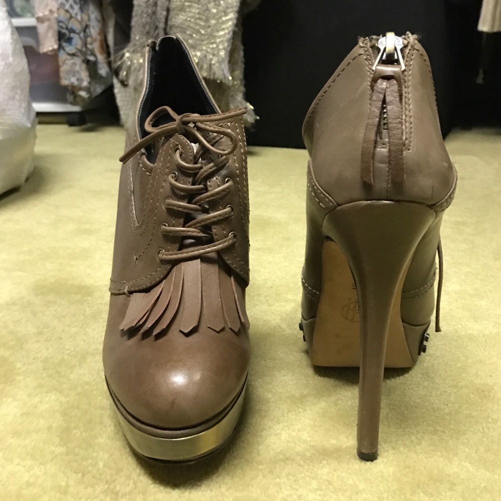 House of Harlow high heel platform booties