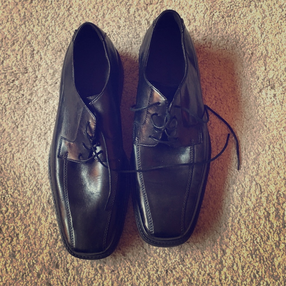 Rockport black dress shoes. US Men's 10