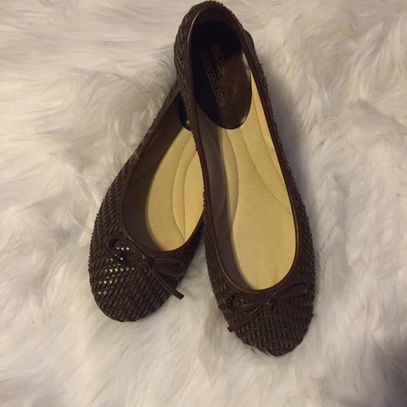 Coach and four flats Clearance