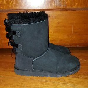 Black uggs
