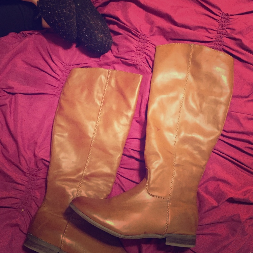 Brown Mia girl boots