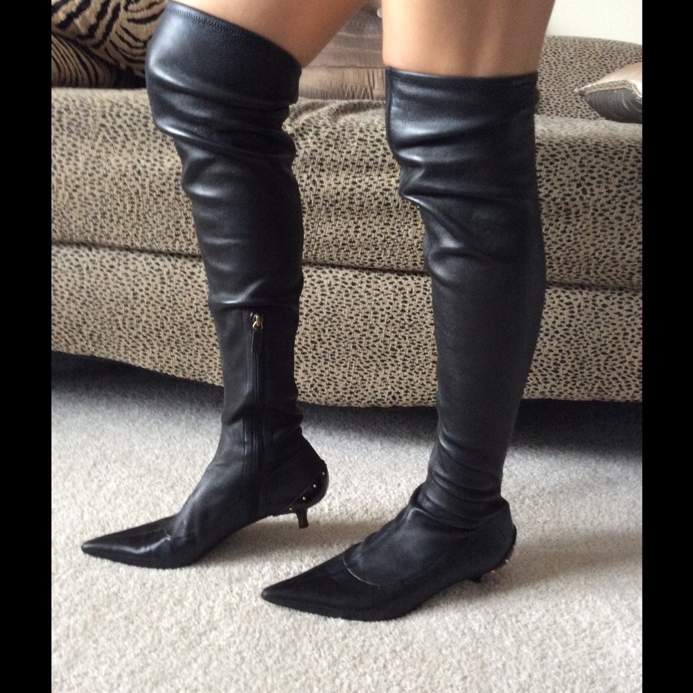 Thigh High Leather Gucci Boots😍