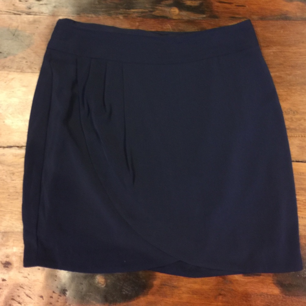 ✨SALE - Banana Republic dark blue skirt