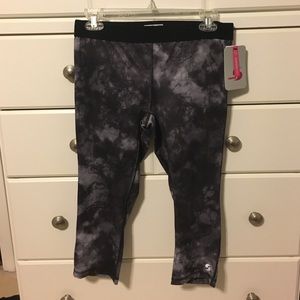Final drop: Soffee dri capris