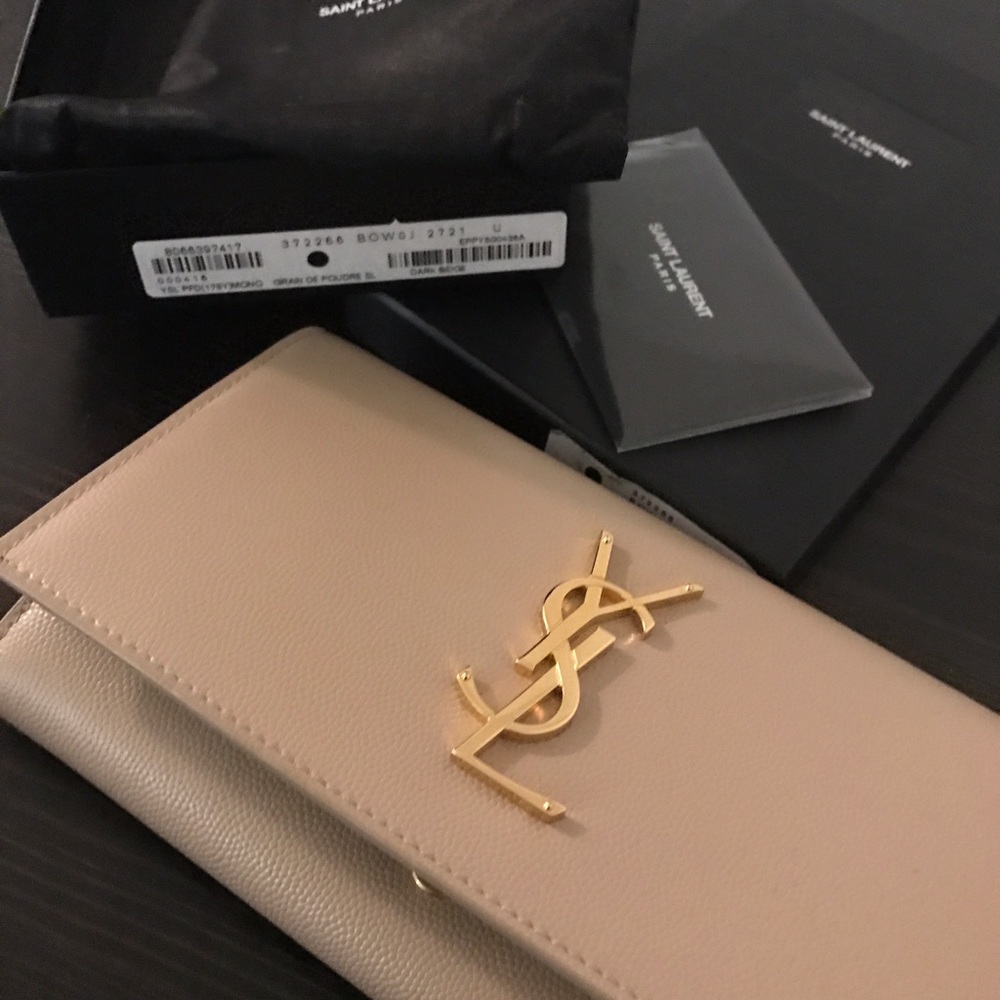 🌸SOLD🌸Saint Laurent large monogram flap wallet