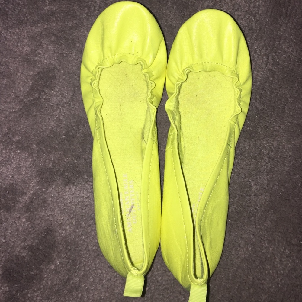 American Eagle Yellow Flats