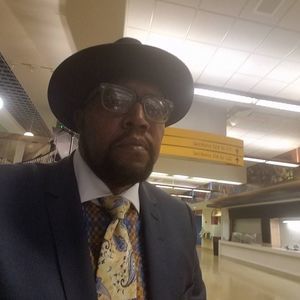 Meet your Posher, Edward