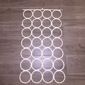 Hanging Compact Scarf Holder