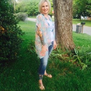 Meet your Posher, Lisa