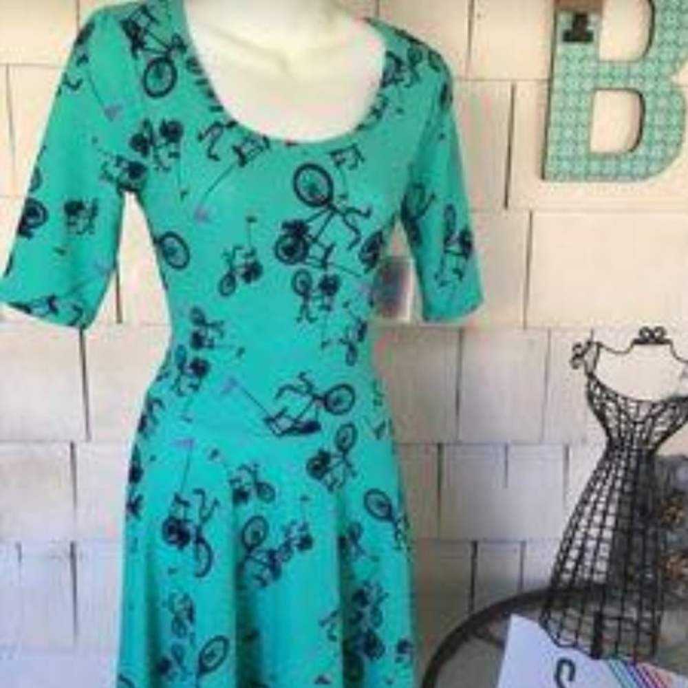 ***UNICORN PRINT*** LuLaRoe Nicole Dress