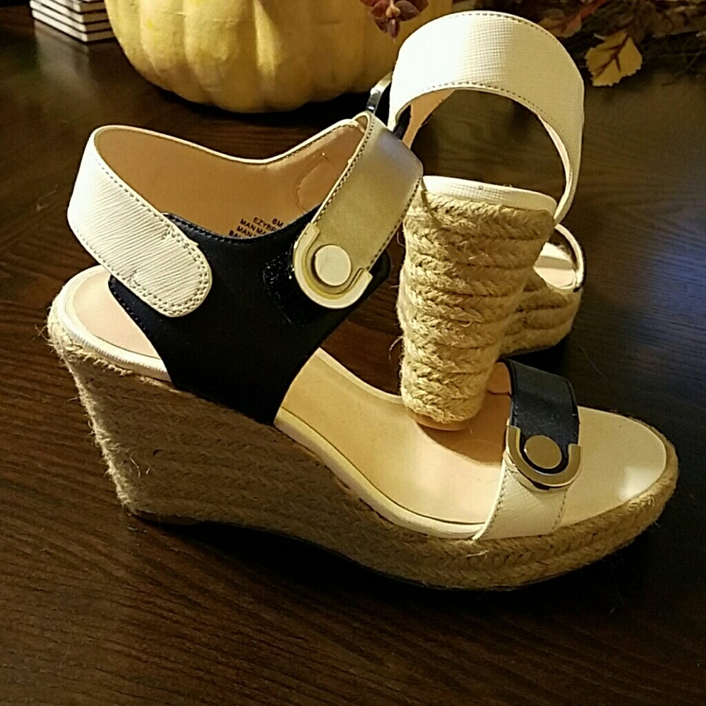 Wedge sandals