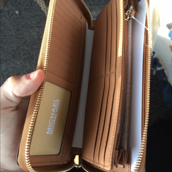 Wallet - Picture 2 of 2