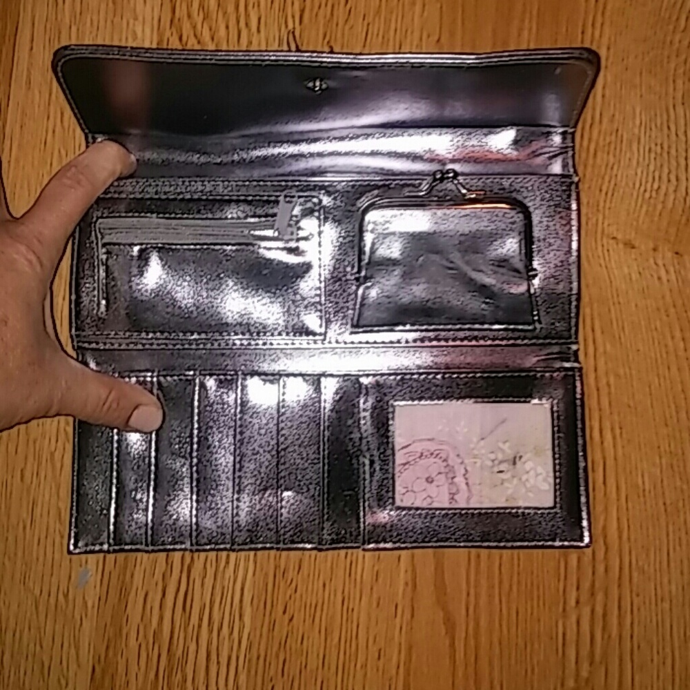Wallet - Picture 2 of 2