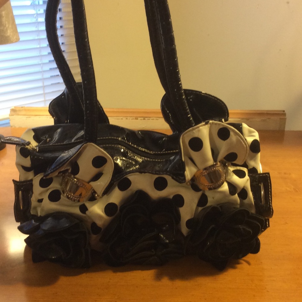 Black and white purse