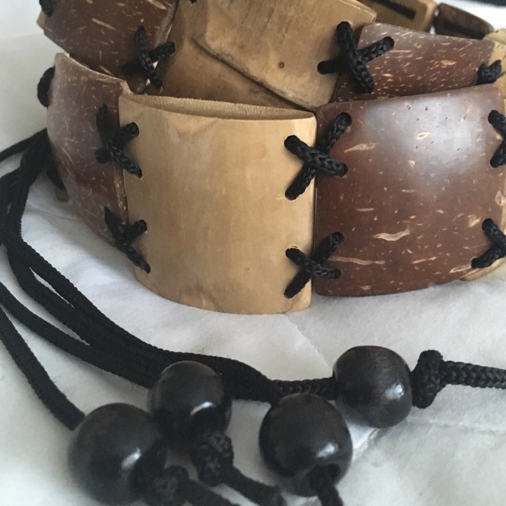 Coconut Shell Belt - Picture 2 of 2