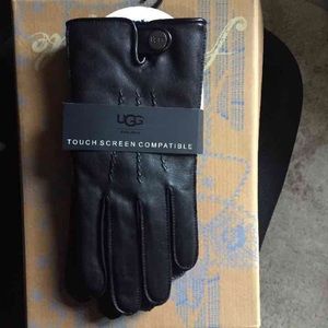 UGG men's black leather gloves.