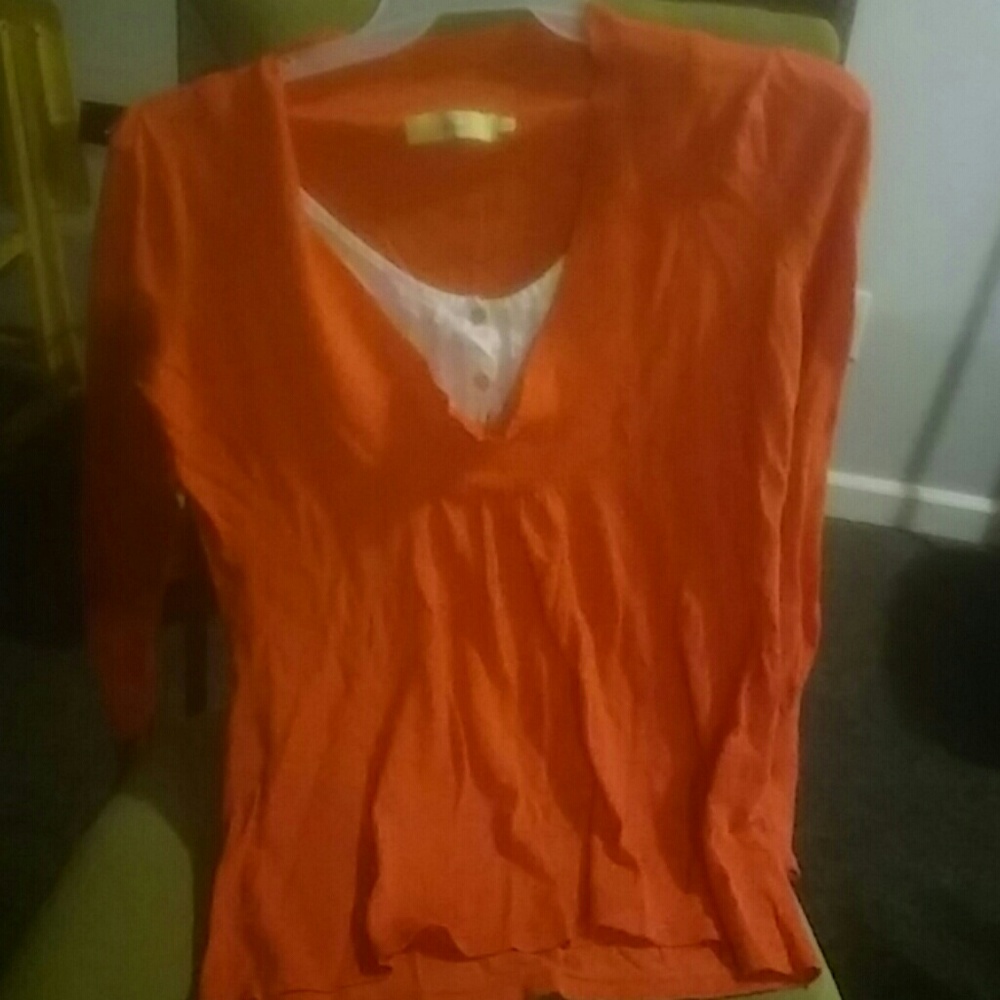 Layered looking 3/4 sleeve top