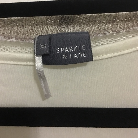 Sweater - Picture 2 of 3