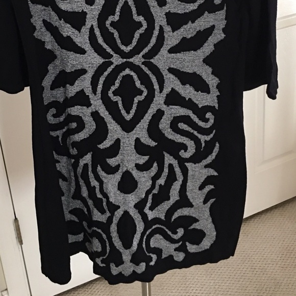 Beautiful Black & Gray Sweater Dress in Print-NWOT - Picture 2 of 4